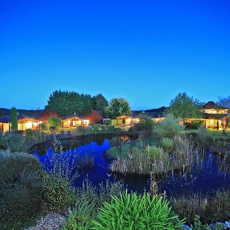 Au Jardin Fleuri Hotel Bosset Ngoại thất bức ảnh