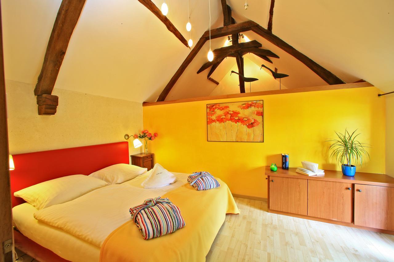 Au Jardin Fleuri Hotel Bosset Phòng bức ảnh