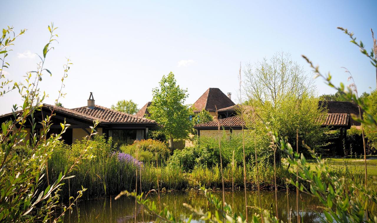 Au Jardin Fleuri Hotel Bosset Ngoại thất bức ảnh